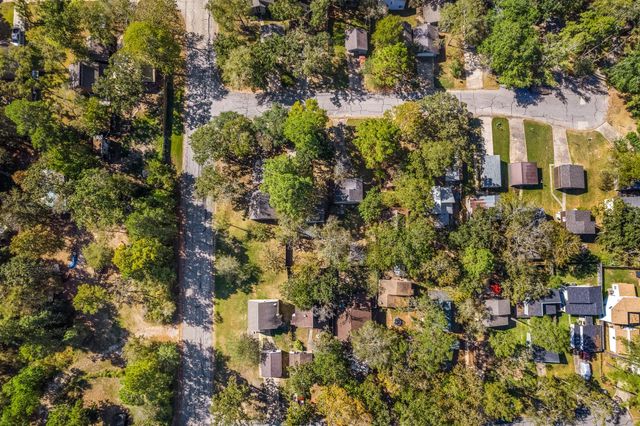 26604 Orchid Court, Huntsville, TX 77320