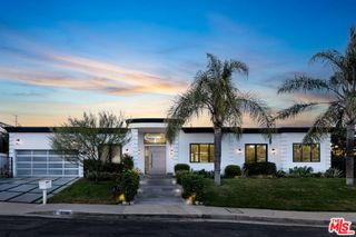 16341 1/2 Sloan Drive, Los Angeles, CA 90049