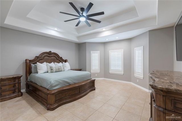 1611 E Mile 3 Road, Palmhurst, TX 78573