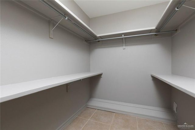 1611 E Mile 3 Road, Palmhurst, TX 78573