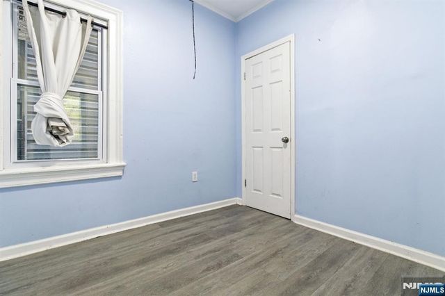 31 Hillman Street, Paterson, NJ 07522