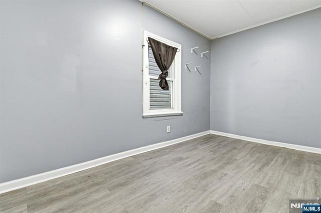 31 Hillman Street, Paterson, NJ 07522