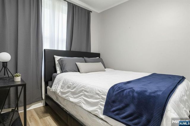 31 Hillman Street, Paterson, NJ 07522