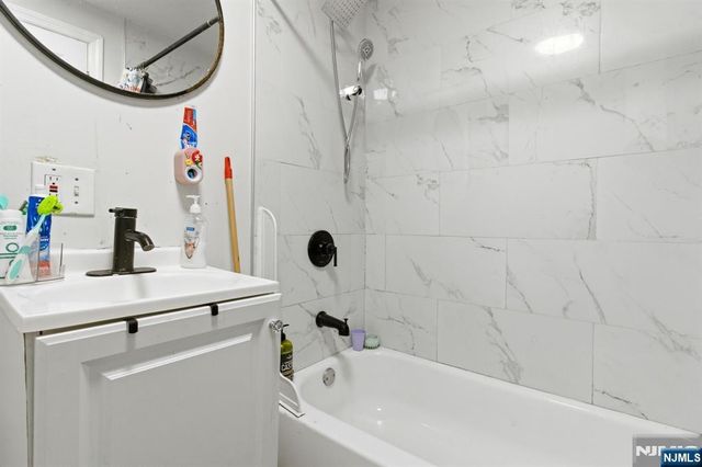 31 Hillman Street, Paterson, NJ 07522