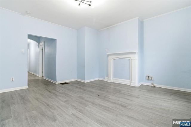 31 Hillman Street, Paterson, NJ 07522