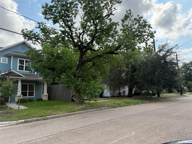 3420 Delano Street, Houston, TX 77004