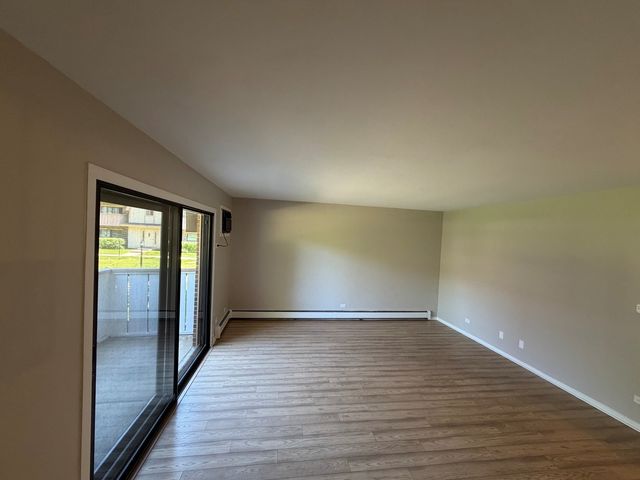 20 Echo Court 3, Vernon Hills, IL 60061