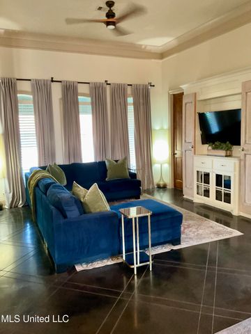 834 Creston Drive, Byram, MS 39272