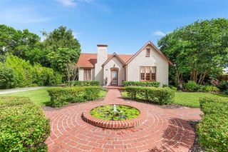 1323 STATELY OAKS DRIVE NW, Winter Haven, FL 33881
