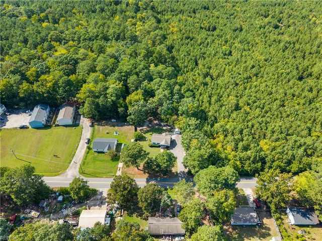 4238 Piney Swamp RD, Hayes, VA 23072