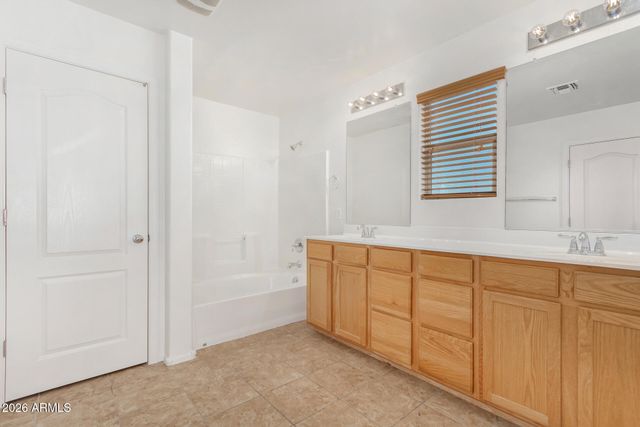 2261 S PONDEROSA Drive, Gilbert, AZ 85295