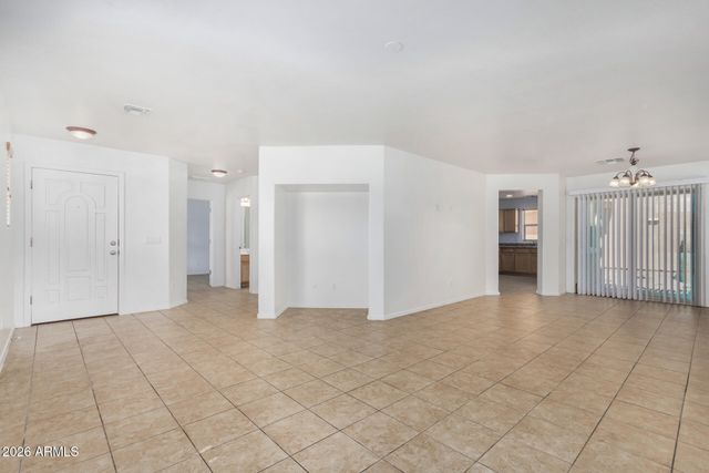 2261 S PONDEROSA Drive, Gilbert, AZ 85295