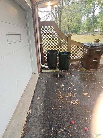 3942 Lucille Drive, Lambertville, MI 48144