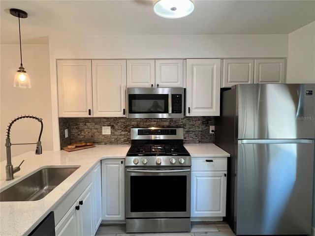 1188 MISSION CIRCLE 46A, Clearwater, FL 33759