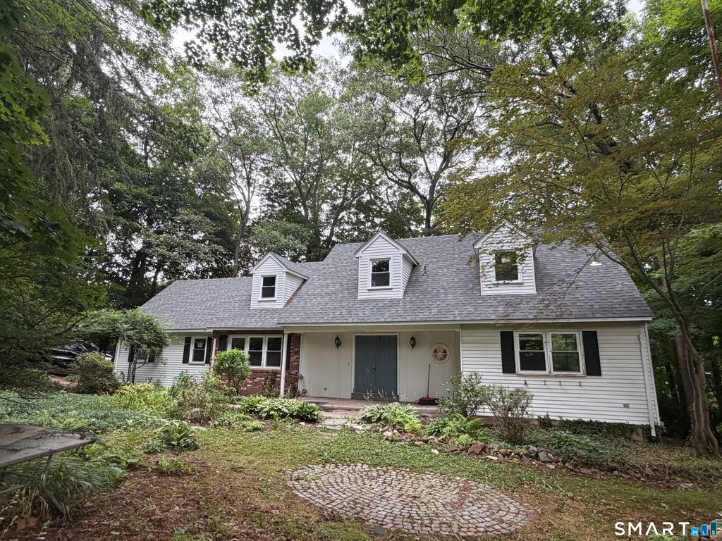 13 Suzio Drive, Meriden, CT 06451