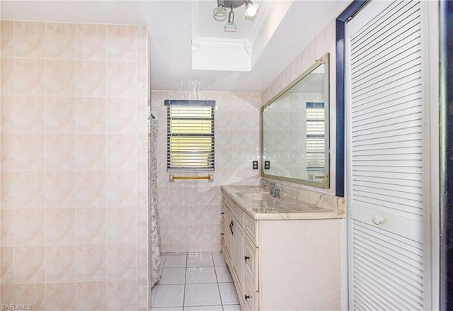 1219 SE 19th TER, Cape Coral, FL 33990