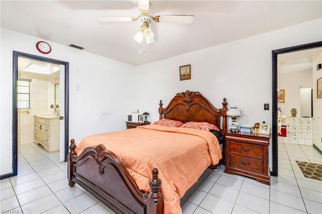 1219 SE 19th TER, Cape Coral, FL 33990