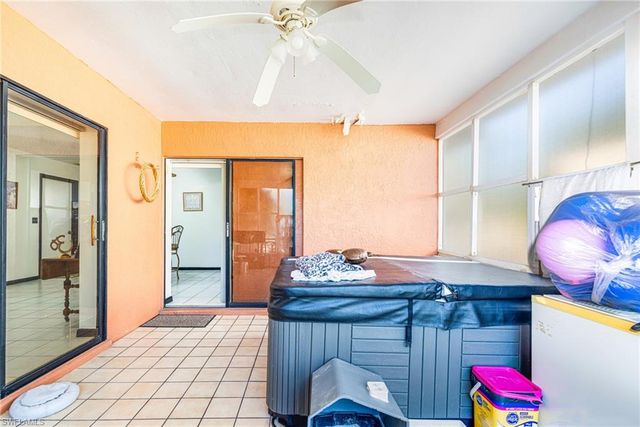 1219 SE 19th TER, Cape Coral, FL 33990