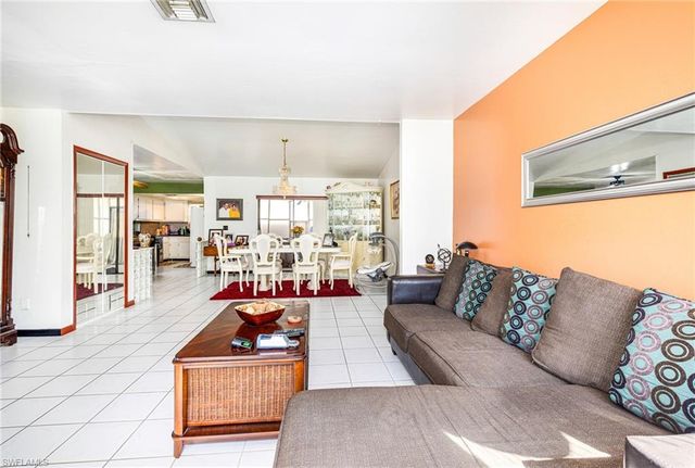 1219 SE 19th TER, Cape Coral, FL 33990