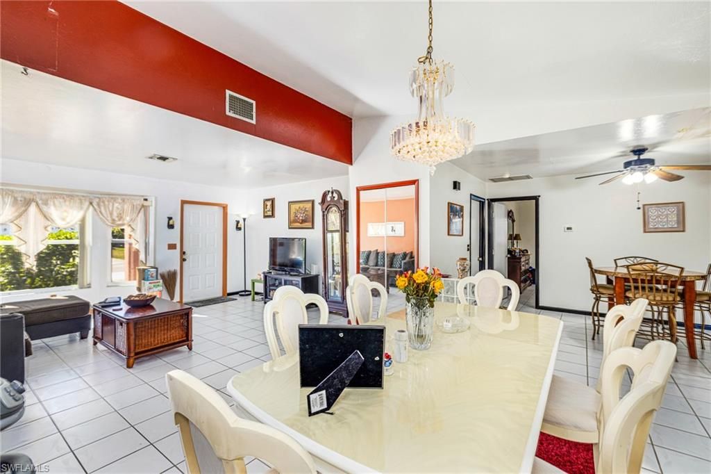 Image 13 of property listing at 1219 SE 19th TER, Cape Coral, FL 33990