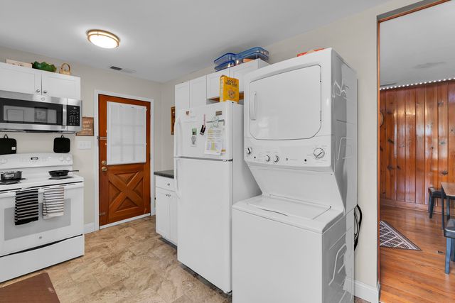 1417 Fernwood Glendale Road, Spartanburg, SC 29307