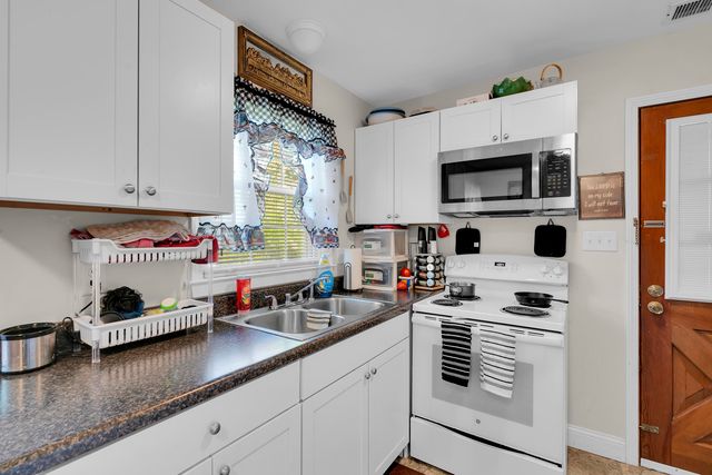1417 Fernwood Glendale Road, Spartanburg, SC 29307