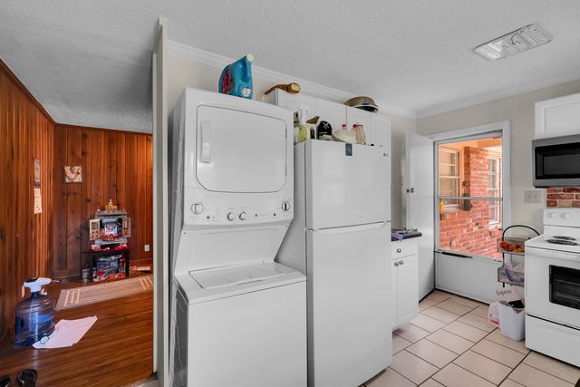 1417 Fernwood Glendale Road, Spartanburg, SC 29307