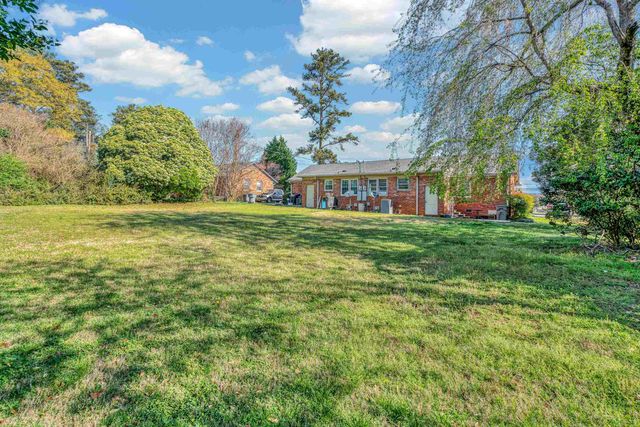 1417 Fernwood Glendale Road, Spartanburg, SC 29307