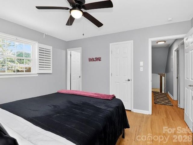 3025 Dunaire Drive, Charlotte, NC 28205