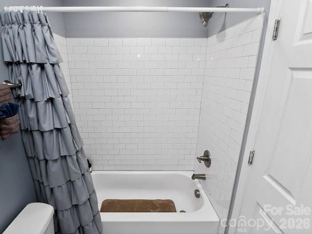 3025 Dunaire Drive, Charlotte, NC 28205