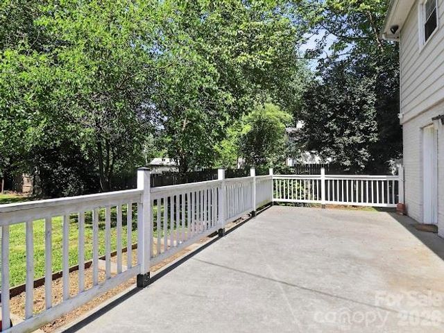 3025 Dunaire Drive, Charlotte, NC 28205