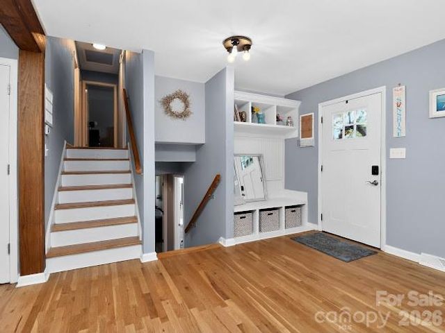 3025 Dunaire Drive, Charlotte, NC 28205