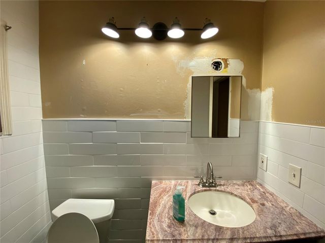 4403 GANDY CIRCLE, Tampa, FL 33616