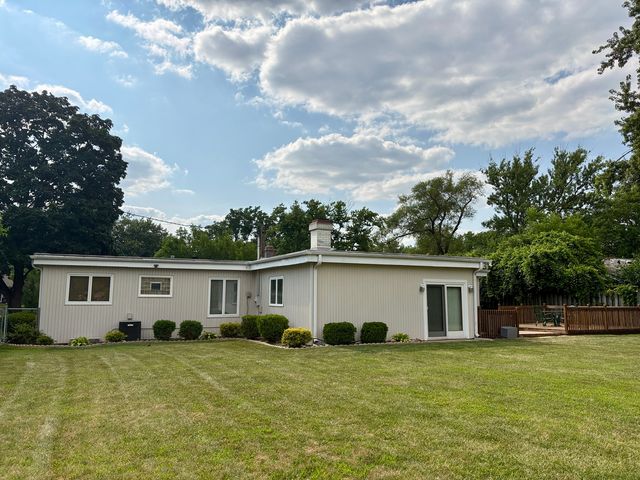 6251 Blackstone Avenue, La Grange Highlands, IL 60525