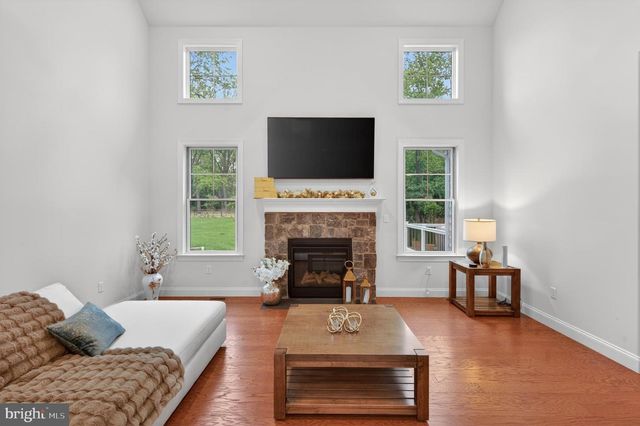 7 OVERFIELD LN, Glen Mills, PA 19342