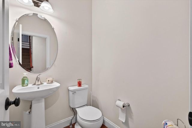 7 OVERFIELD LN, Glen Mills, PA 19342