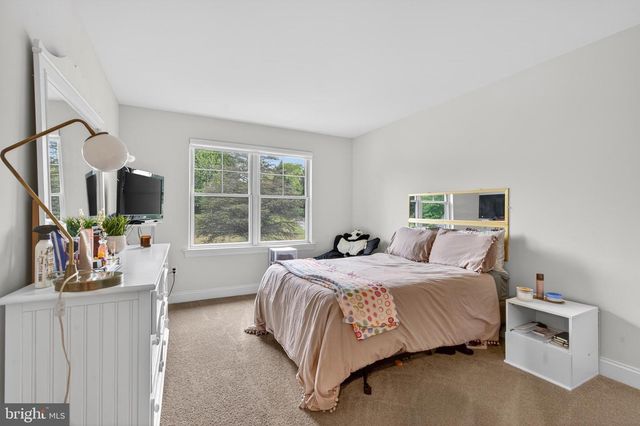 7 OVERFIELD LN, Glen Mills, PA 19342