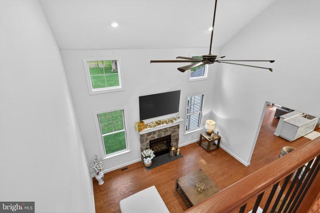 7 OVERFIELD LN, Glen Mills, PA 19342