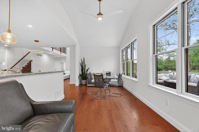 7 OVERFIELD LN, Glen Mills, PA 19342