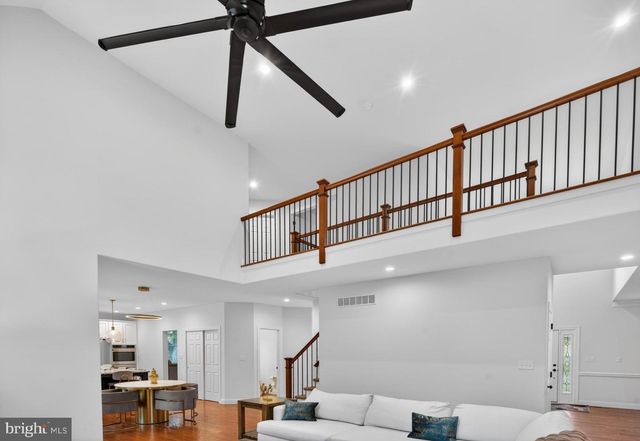 7 OVERFIELD LN, Glen Mills, PA 19342