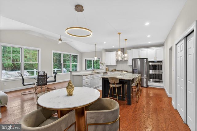 7 OVERFIELD LN, Glen Mills, PA 19342