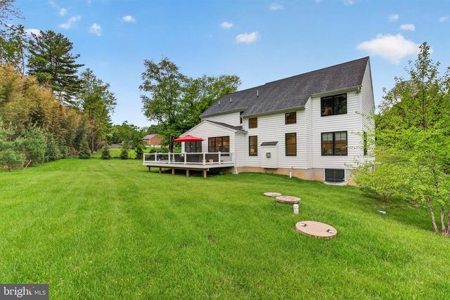 7 OVERFIELD LN, Glen Mills, PA 19342