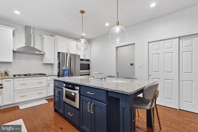 7 OVERFIELD LN, Glen Mills, PA 19342