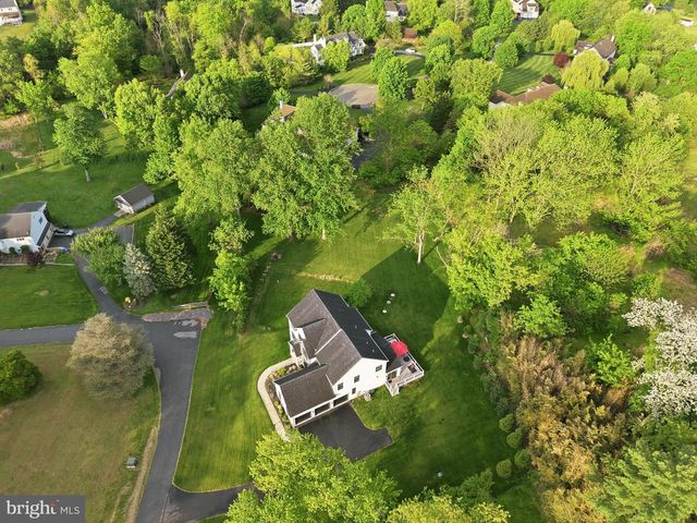 7 OVERFIELD LN, Glen Mills, PA 19342