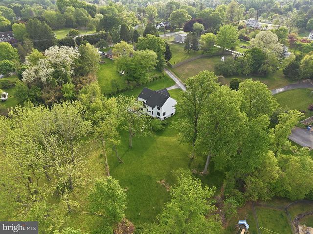 7 OVERFIELD LN, Glen Mills, PA 19342