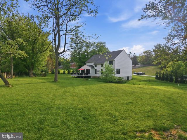 7 OVERFIELD LN, Glen Mills, PA 19342