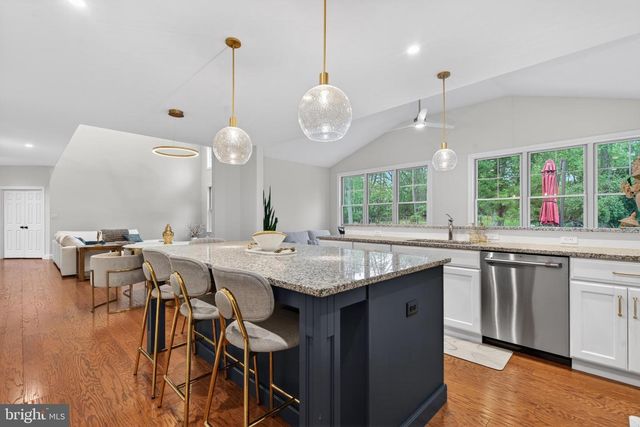 7 OVERFIELD LN, Glen Mills, PA 19342