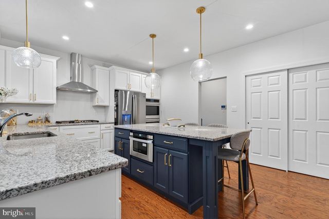 7 OVERFIELD LN, Glen Mills, PA 19342
