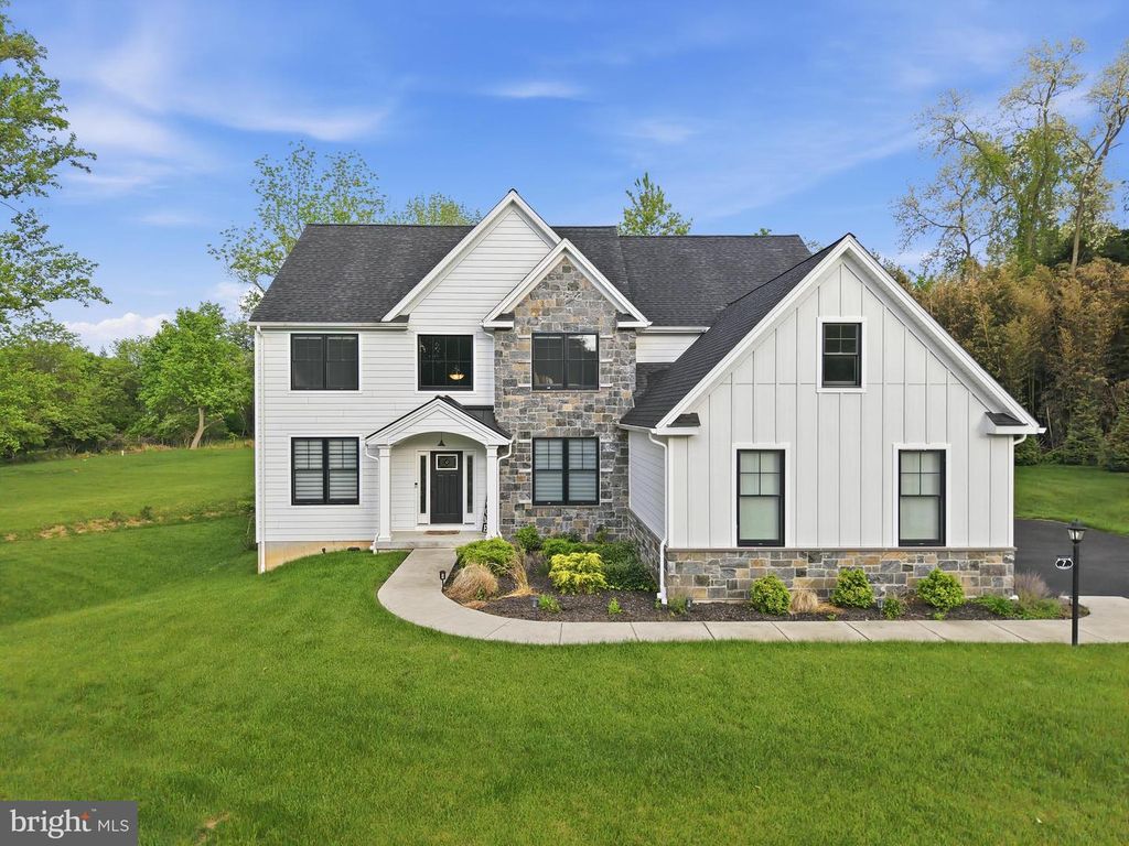 7 OVERFIELD LN, Glen Mills, PA 19342