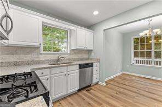 128 Hunters Pointe Court, Villa Rica, GA 30180